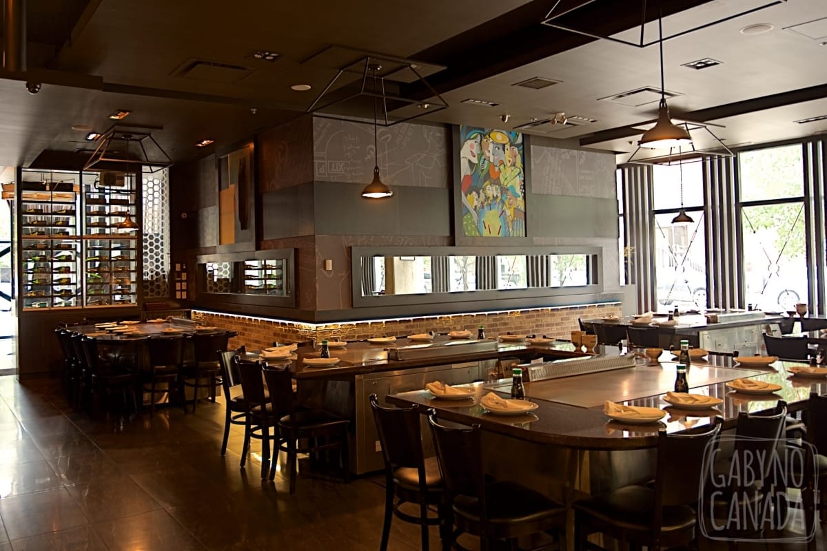 Sobre a experiência de almoçar no Hibachi Teppanyaki & Bar de Toronto